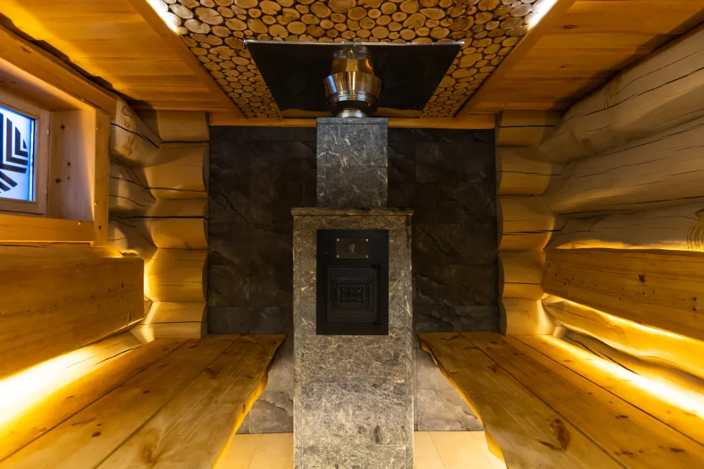 Отдельно стоящая баня-сруб