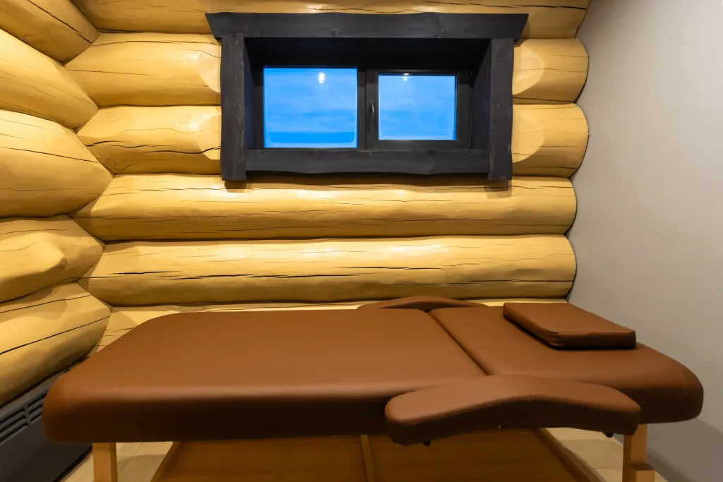 Отдельно стоящая баня-сруб